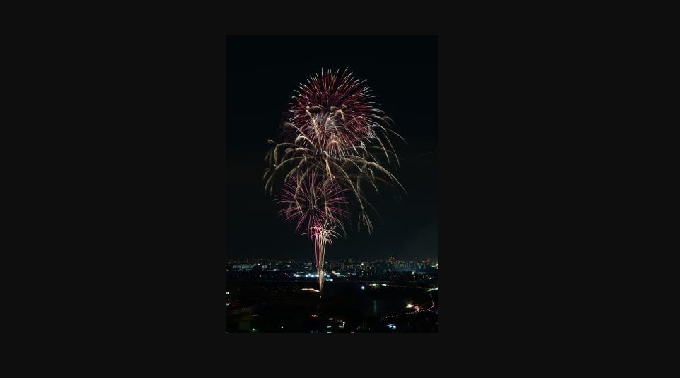 関西兵庫宝塚花火大会2017 第69回猪名川花火大会第69回 -迫力あるスターマインが夜空を染める - 猪名川 関西宝塚花火大会2017