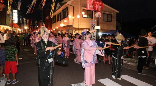 久万納涼まつり(久万おどり)花火大会2019・打ち上げ予定時間・日程・場所 - 四国愛媛夏祭り 2019