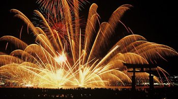 宮島水中花火大会 2019・打ち上げ予定時間・日程・場所 - 中国広島夏祭り 2019