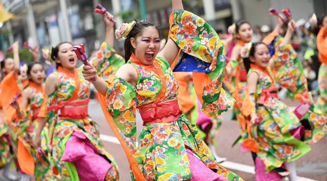 よさこいとやま 2019・時間・日程・場所 - 富山駅南口駅前広場 城址公園 夏祭り 2019