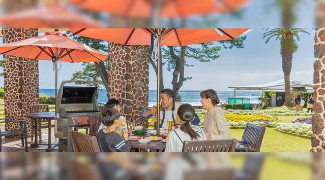 夏休み×海×密回避=伊豆でBBQ!海辺のテラスで楽しむプレミアムBBQプラン販売開始 2021年7月24日(土)~8月21日(土)の期間、1日2組限定で「プレミアムBBQ」付きプラン