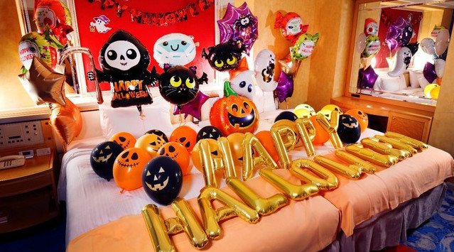秋旅、解禁!ホテルに泊まってハロウィーンを満喫!こわかわバルーンがお出迎え。チェキを使って思い出をかたちに。ホテルニューオータニ幕張