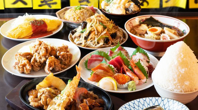 【10/15JR静岡駅前に東京で話題の店が】お得な大衆食堂『定食のまる大』オープン!1000円の丼がワンコインになる記念イベントも開催 無料で無制限にソフトクリームが食べ放題『0円無限ソフト』にも注目