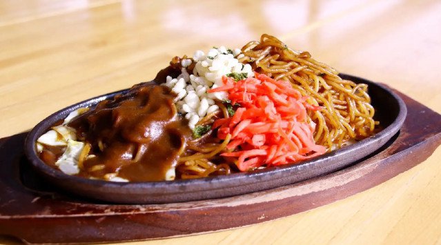 裏磐梯物産館内レストラン「gran 喜一」で会津カレー焼きそば販売開始 【休日10食限定】会津ソウルフード
