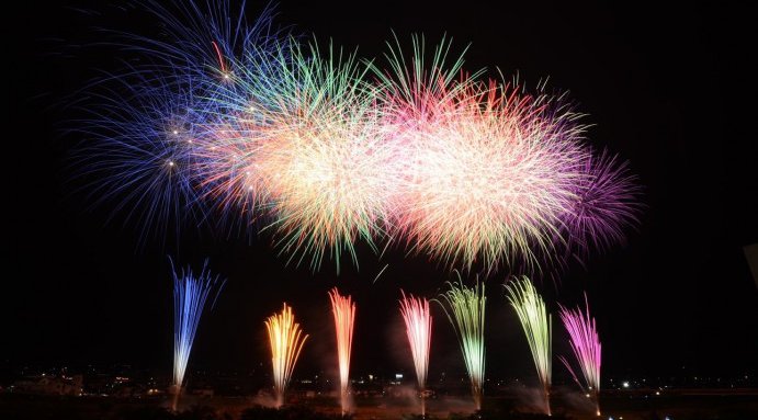 石和温泉 花火大会 2022 笛吹市河川敷 石和温泉花火 日程・穴場・見所・打ち上げ時間 - 山梨県花火大会・夏祭り