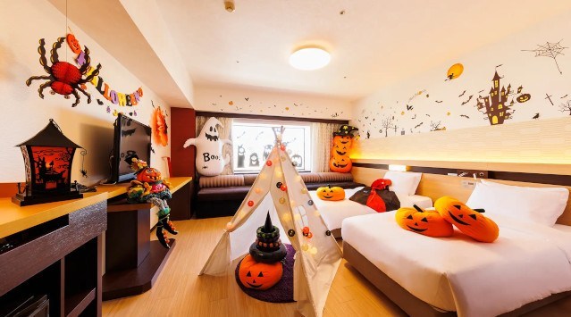 【ホテルメトロポリタン エドモント】扉を開けるとかわいいおばけたちがお出迎え♪ハロウィーンデコレーションルーム宿泊プラン JR東日本ホテルズ