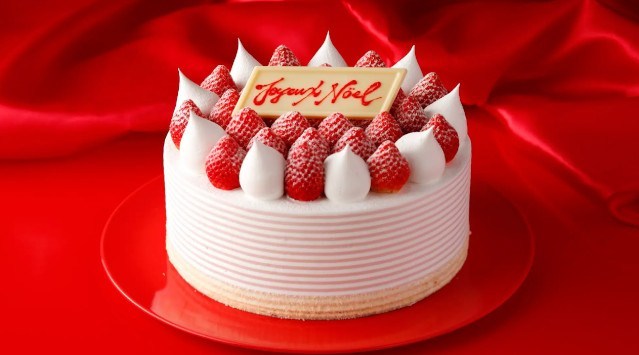 かけがえのない日にぴったりのスペシャルな<Christmas Sweets>で聖なる夜に彩りを パティスリーSATSUKIの<新スーパーあまおうショートケーキ>がクリスマスを華やかに彩る