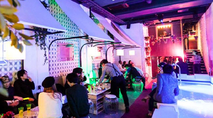 【seven HOUSE : 5/24 火曜日】毎夜、豪華絢爛なセレブパーティーが開かれる★まるで映画の世界のような豪邸“seven house”★平日も大盛り上がり!クーポン利用でお得に参加★