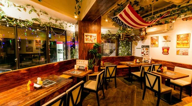 【原宿】≪社会人友活♪恋活婚活≫駅徒歩1分 本場アメリカンハンバーガーを味わうオフ会!TOKYO BURGER CAFE&BAR(東京バーガー)