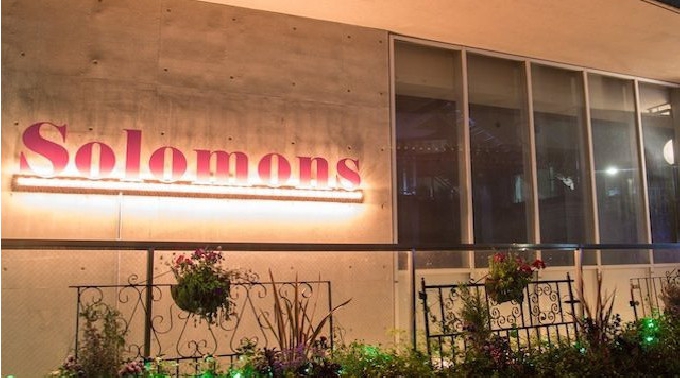 ◆最後の恋がはじまる【2.28(日)15:30~】Holy Table Party in神宮外苑Little Europe★特製Buffet&フリードリンク付き♪