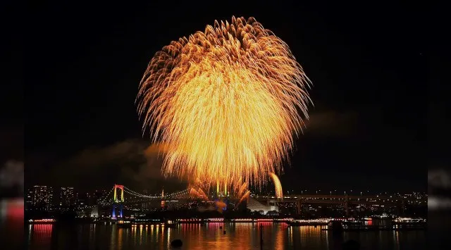 お台場レインボー花火 花火大会2025 12月6日 (土)、13日 (土)、20日 (土)、24日 (水)、27日 (土) 19:00より約5分間 - 見所・穴場・開催日時 - 花火大会・お祭り