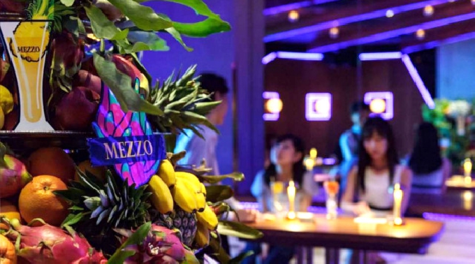 【六本木パブリックビューイング 6/19 火曜日】日本代表VSコロンビア!ワールドカップロシア大会をラグジュアリーラウンジ“メゾ東京”の大型モニター&高音質音響でサッカー日本代表を応援しよう!