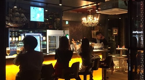 【銀座 クラブ GHQ 】毎週金曜日はオールミックスパーティー【WEEKEND FRIDAYZ】開催★新橋~有楽町間のエンタメ施設、裏コリドー URACORI内の人気クラブ“GHQ”★クーポンでお得★