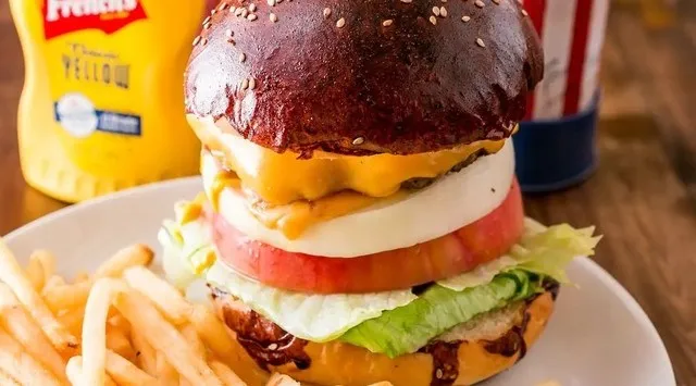 【原宿】≪社会人友活♪恋活婚活≫駅徒歩1分 本場アメリカンハンバーガーを味わうオフ会!TOKYO BURGER CAFE&BAR(東京バーガー)