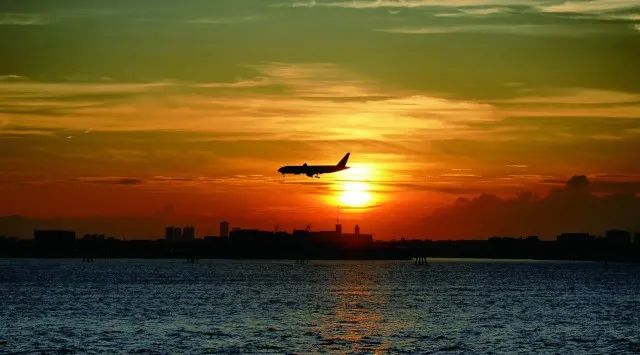 【船上で新年を祝う】年末年始クルーズ販売中!華やかな年明けを迎える特別クルーズが登場!株式会社シーライン東京