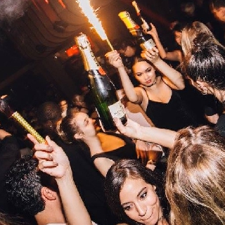 1 OAK 東京 麻布十番・木曜日 : 写真
