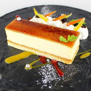 ダイニングダーツバー Bee 池袋東口店 : 写真