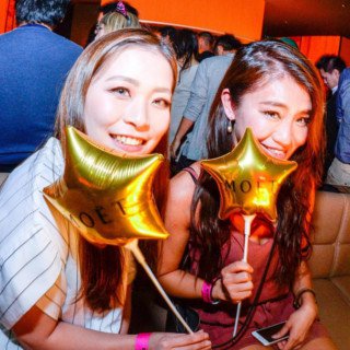 渋谷 ローレル東京 金曜日 : 写真