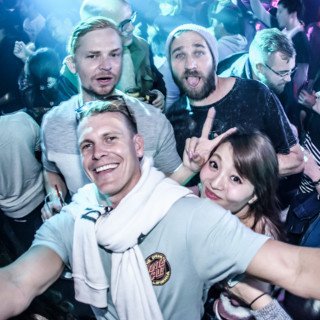 銀座:GENIUS TOKYO 土曜日 : 写真