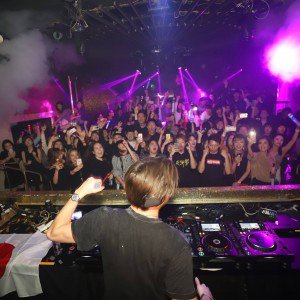 麻布十番 ELE TOKYO:金曜日 : 写真