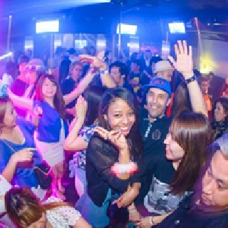 六本木 7Sense 月曜日 12/31 : 写真
