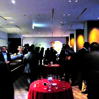 西新宿 200名新年会パーティー : 写真