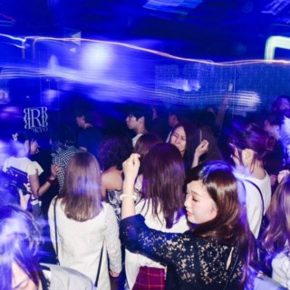 R TOKYO : 10/8 : 写真