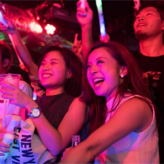 宮城 仙台 LUXS ラックス 祝前日 : 写真