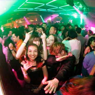 六本木 西麻布 alife:12/30 : 写真