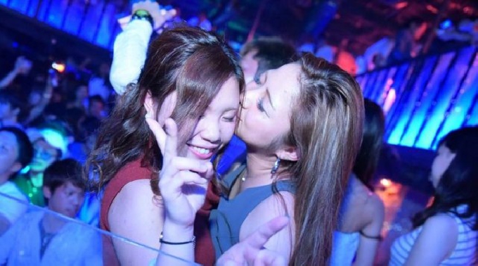9/10 クラブ アンモナ MOVE NIGHT_ 青一色 週末 土曜日
