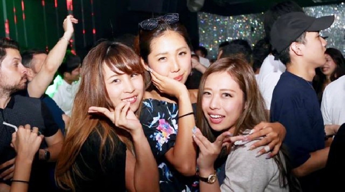 7/21 VANITY 大阪 WEEKEND PARTY 週末 バニティ 金曜日