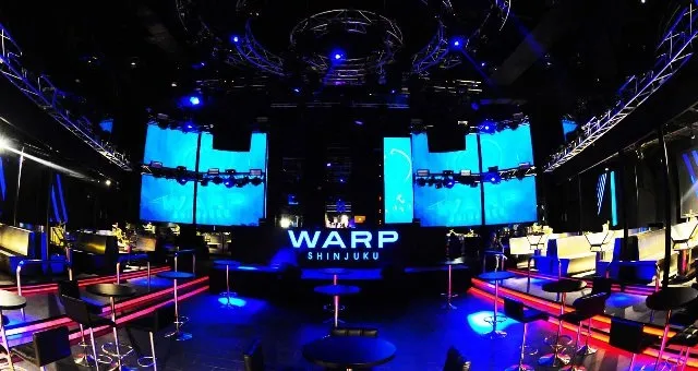 WARP SHINJUKU - クラブ ワープ 新宿 : 「Universe Floor」最大600人規模!日本最大級のメインフロア!