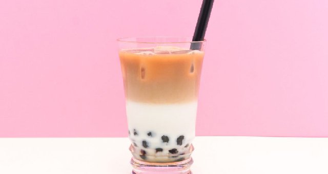 東京タピオカランド カフェ : 1万円の特別なタピオカドリンクも!