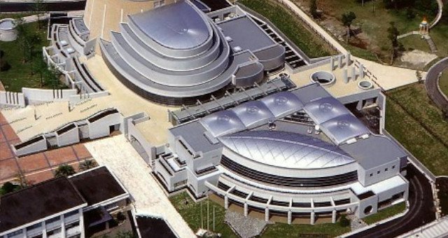 サンA川南文化ホール - トロントロンドーム :