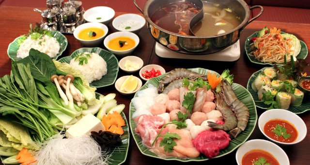 BLUE PAPAYA THAILAND - ブルーパパイアタイランド 京橋エドグラン店 :