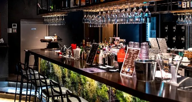 渋谷リッツ - SHIBUYA DJ BAR LITTS : 豊富なカクテルや季節限定メニュー