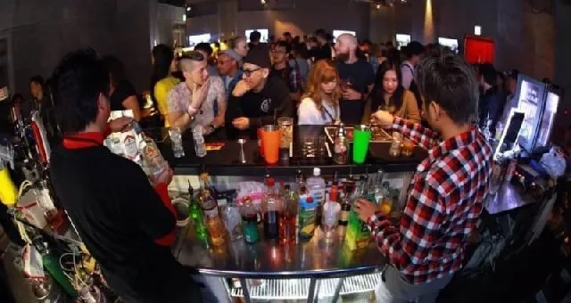 ボイジャーラウンジ 渋谷 - VOYAGER LOUNGE SHIBUYA : 国内トップクラスのDJも出演!