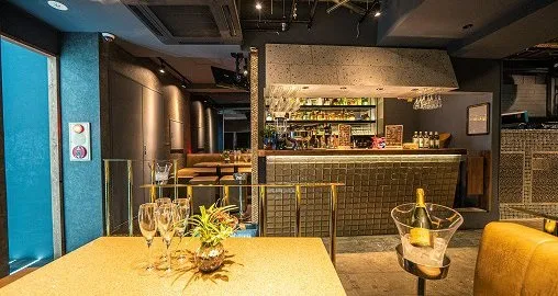 BRAND SHIBUYA - 渋谷 クラブ ブランド : ソファー席・あらゆる場面に対応