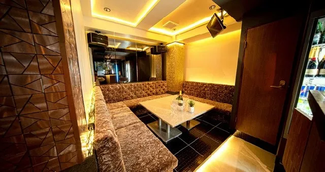 恵比寿 貸切 LIP BAR & DART EBISU - リップバー&ダーツ 恵比寿店 :