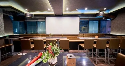 恵比寿 貸切 ROSE EBISU - ローズ 恵比寿 ( 恵比寿・代官山の完全個室 × 貸切 × パーティ ) : 最新大型プロジェクター完備