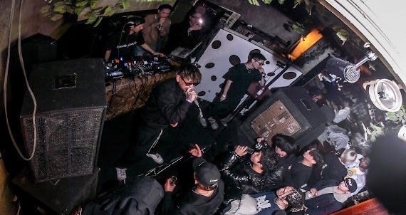 K-WING - ケーウィング :