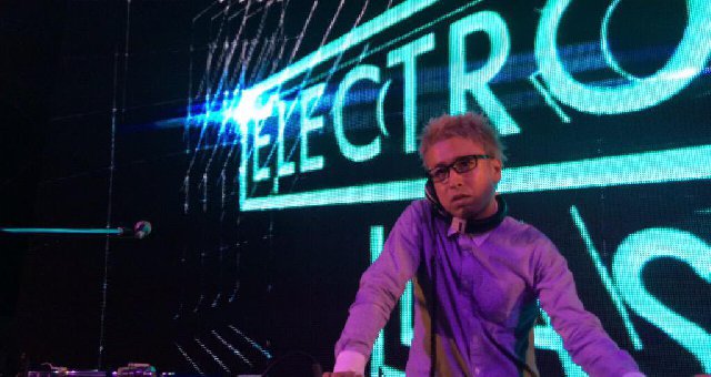 DJ Ando - アンドウ (Hard Dance Rockers) :