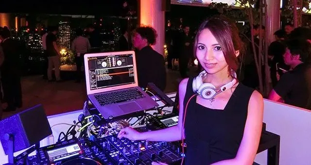 DJ Celly - セリ : アンダーズ東京ルーフトップバー 企業プロモーション