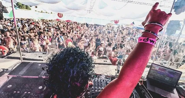 DJ TAI IKEZAWA - タイイケザワ : Rinku Beach FESTIVAL