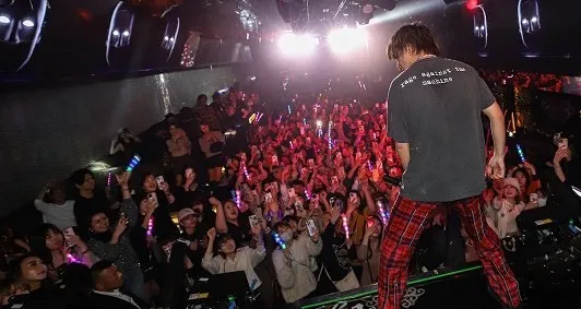 V2 TOKYO ROPPONGI - ブイツー東京 六本木 :