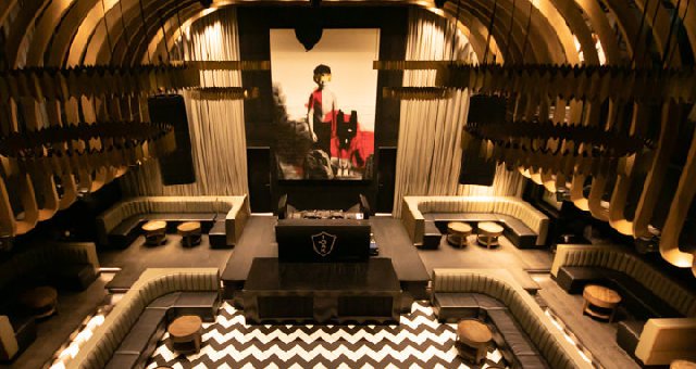 1 OAK TOKYO - ワンオーク東京 : NY在住のアーティスト、ロイ・ナチャム氏がデザインした店内!