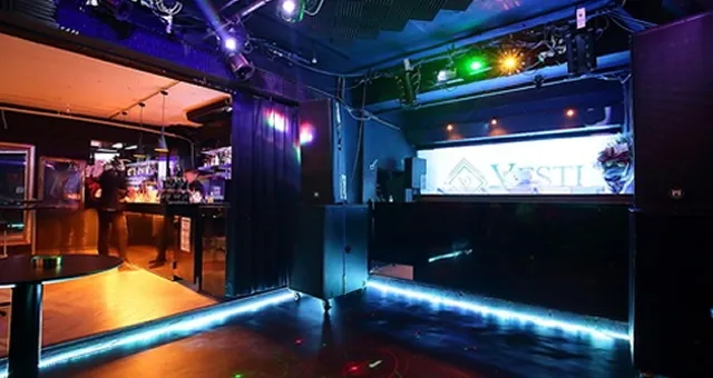 VESTI Room - ベスティルーム : 毎週土曜日にはクラブイベントを開催!岡山最高の音響設備!