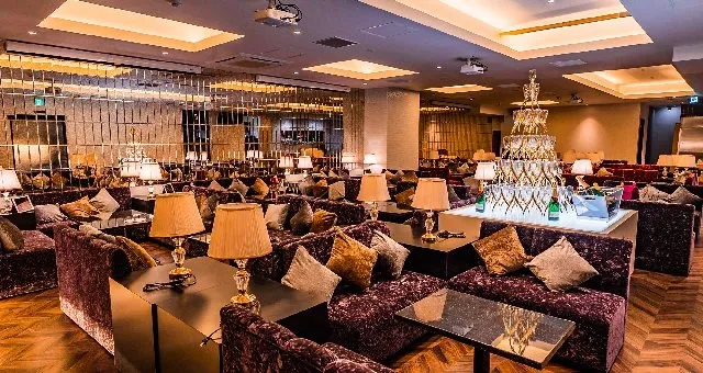 渋谷 相席ラウンジ LUXURY LOUNGE MILAS 渋谷 - ラグジュアリーラウンジミラスシブヤ : ラグジュアリーという名の通り勢を極めた高級感の中での相席!