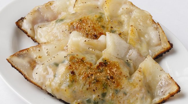 【ウマさ“テッパンの名物餃子に変わり種が挑む餃子対決勃発!? 濃厚豚骨&旨辛の炊き餃子も参戦…アナタは何派の味方??】期間限定「九州黒太鼓 餃子フェア」開催!