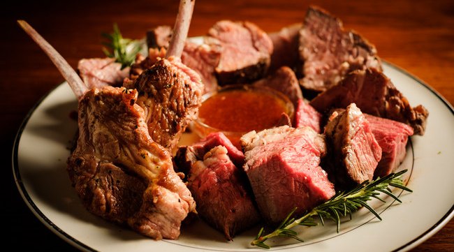 【3月限定】炭火焼き「塊ラム肉5種」が食べ放題に!?『ラム尽くしコース』全11品2,933円で『Carnism(カーニズム)』にて開催!